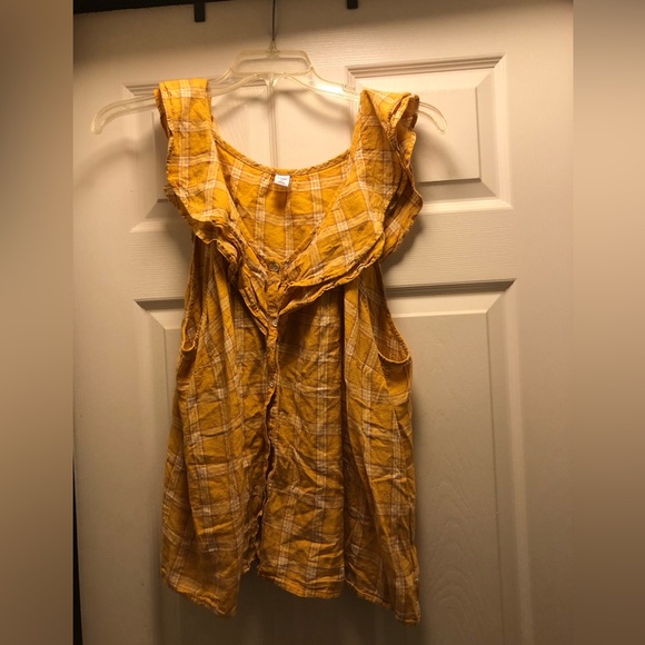 Yellow Top - Picture 1 of 2